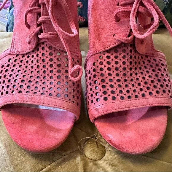 Tahari Pink Megyn Leather Open Toe Leather Heels Size 8 - Picture 6 of 10